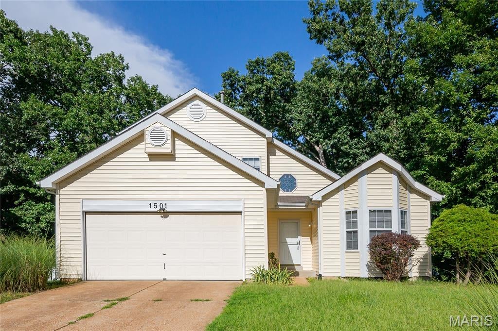 1501 Strawberry Glen Court — photo