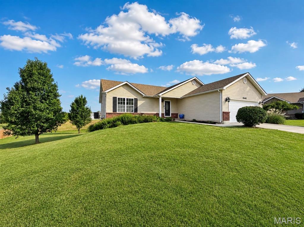 18405 Walnut Grove Court — photo