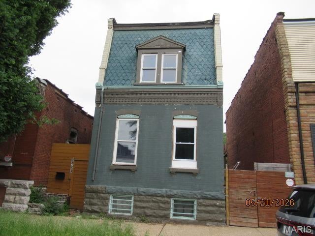 2717 Winnebago Street — photo