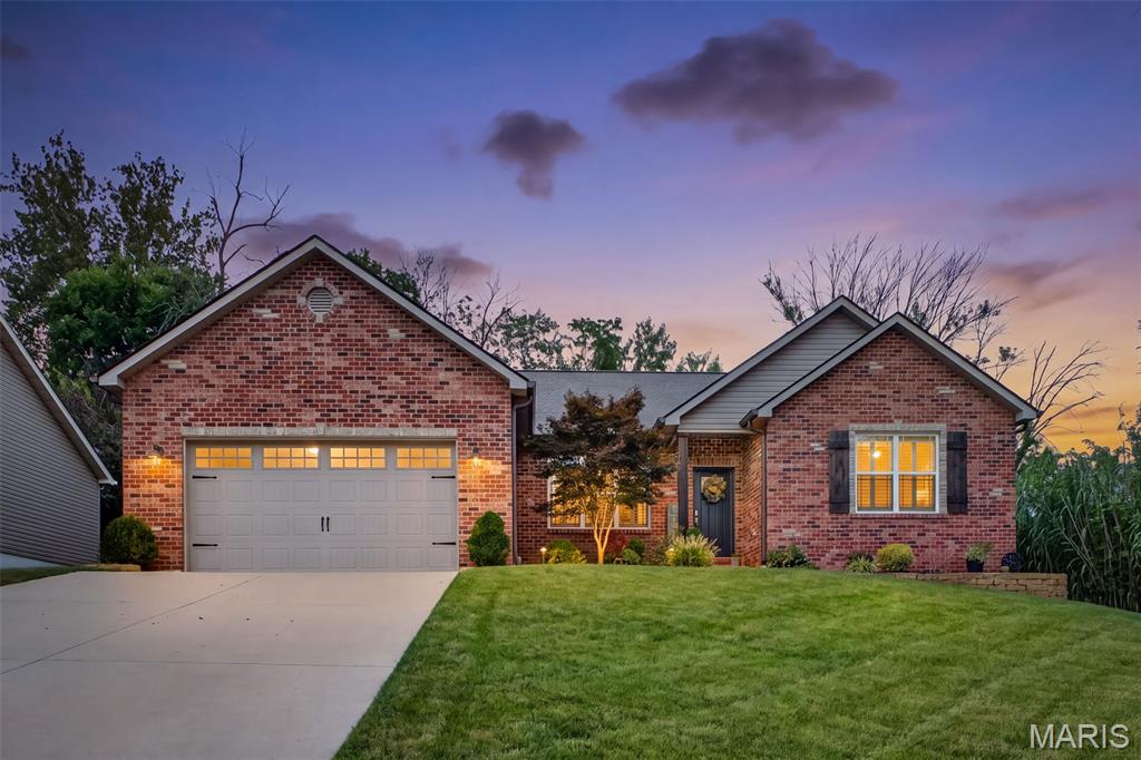 2334 Lakeshore Drive — photo