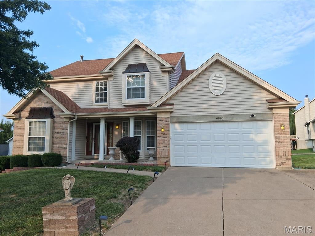 Home in Florissant, MO 63033 — photo 2