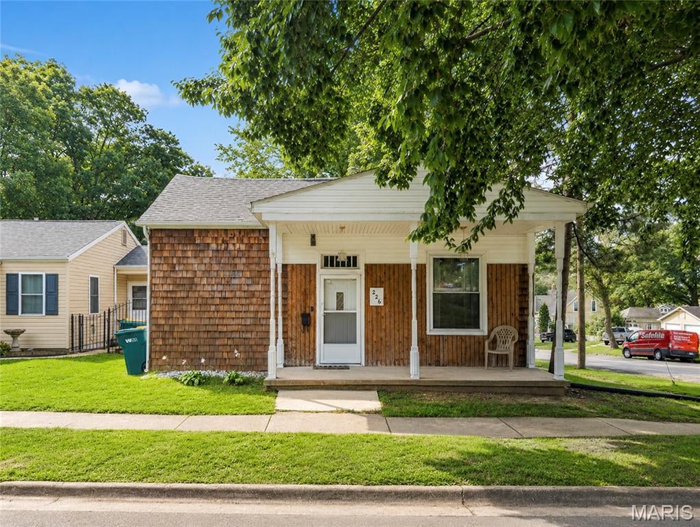 226 W Main Street — photo