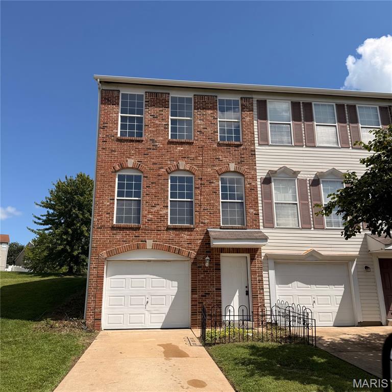 6 Robinson Circle Drive — photo