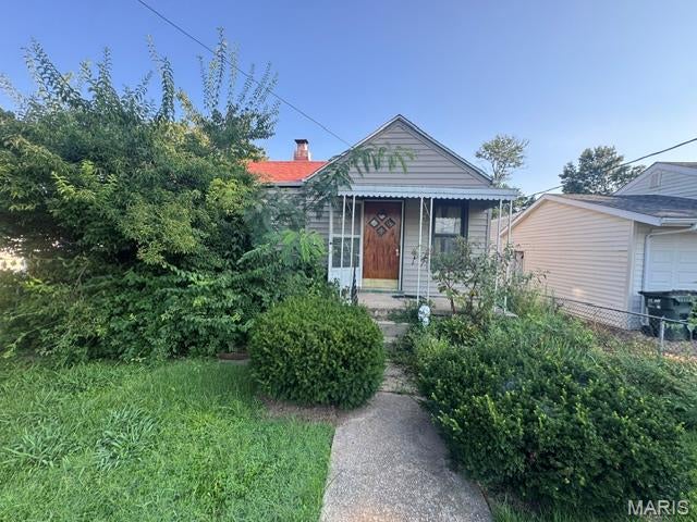 10593 Clarendon Avenue — photo