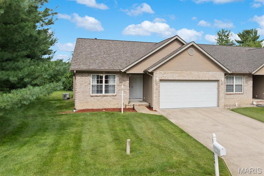 424 Aaron Drive — photo