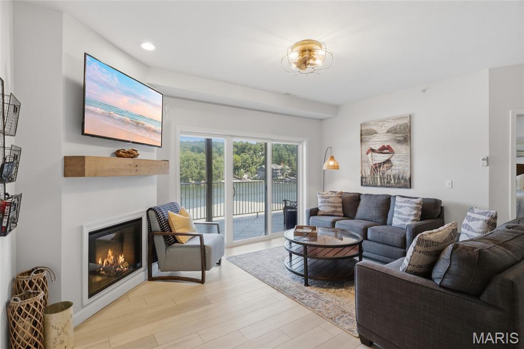 166 Oak Harbor Drive 3D — photo