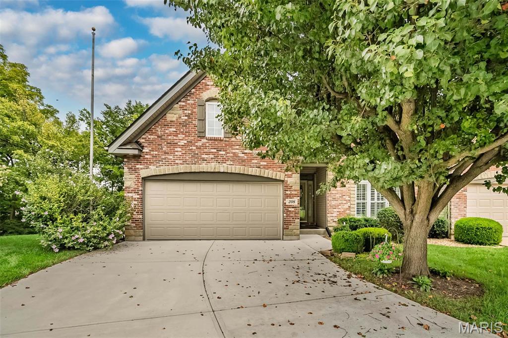 208 Strawberry Fields Court — photo