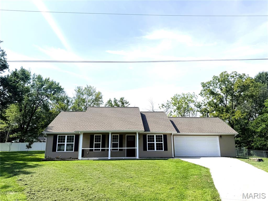 310 W Lion Street — photo