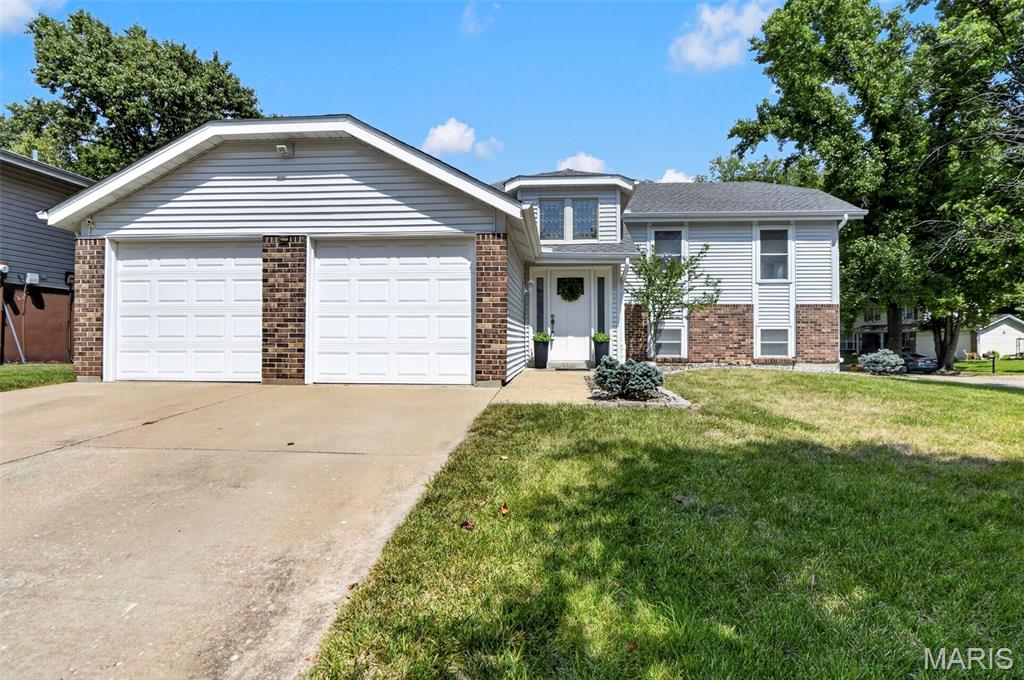 12021 Cedar Lake Court — photo