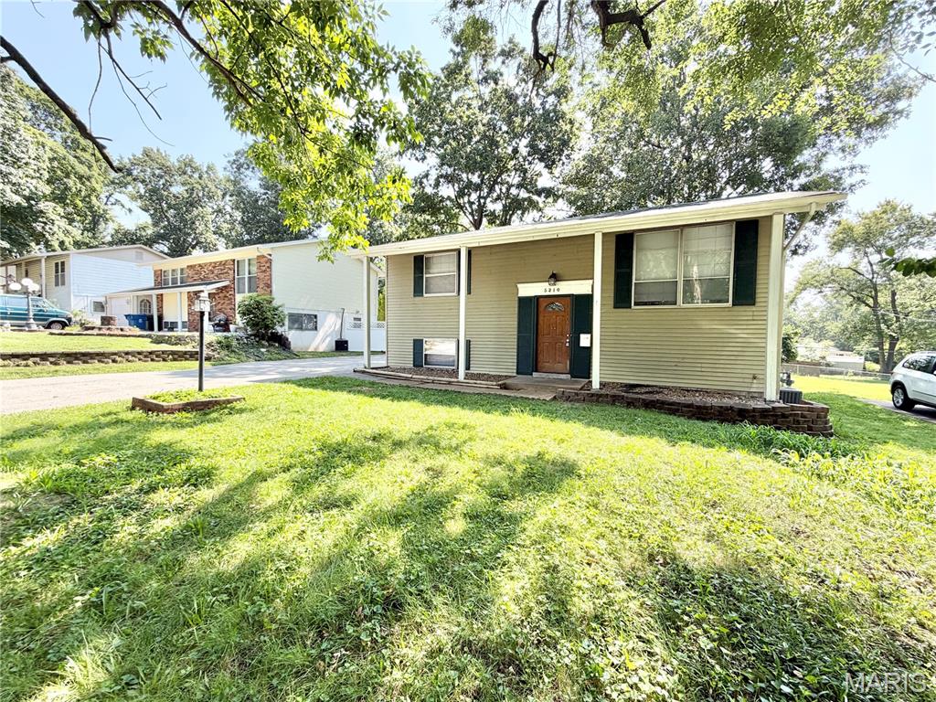 5210 Ville Cecelia Lane — photo