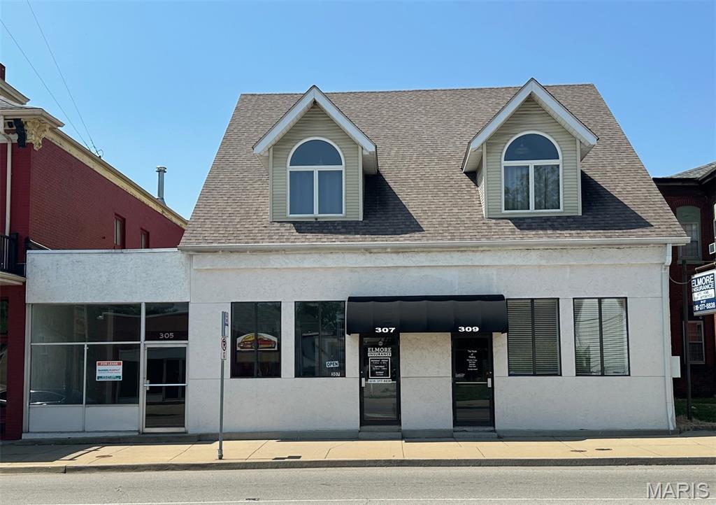 309 N Illinois Street — photo