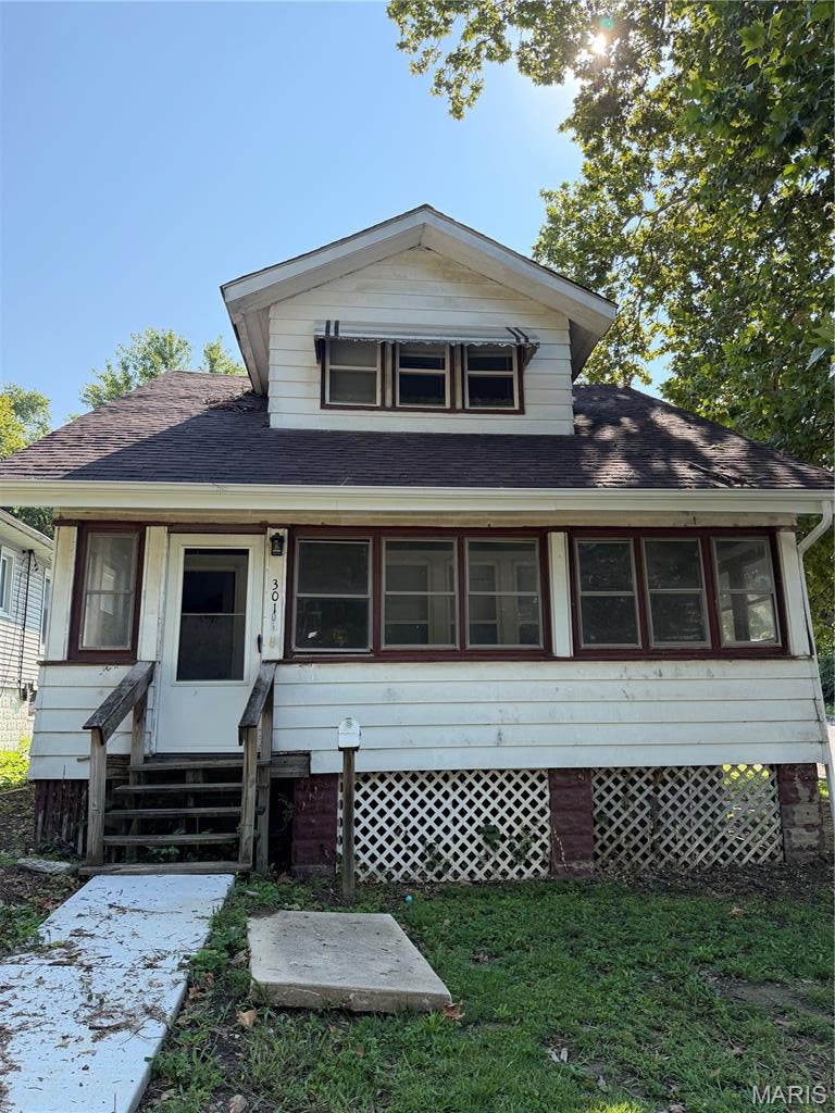 301 Main Street — photo