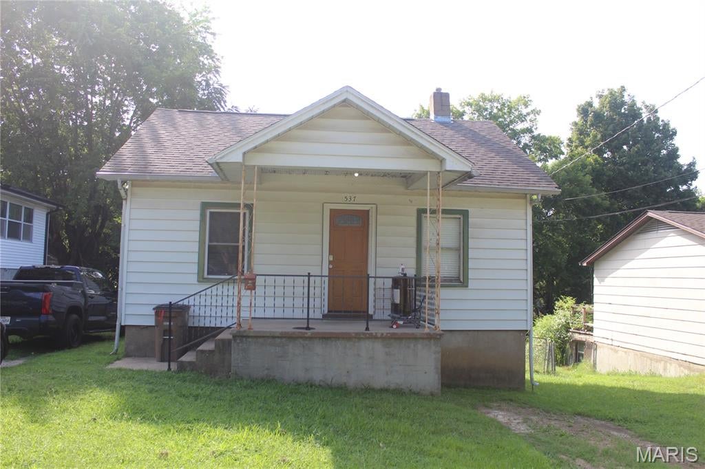 537 Albert Street — photo