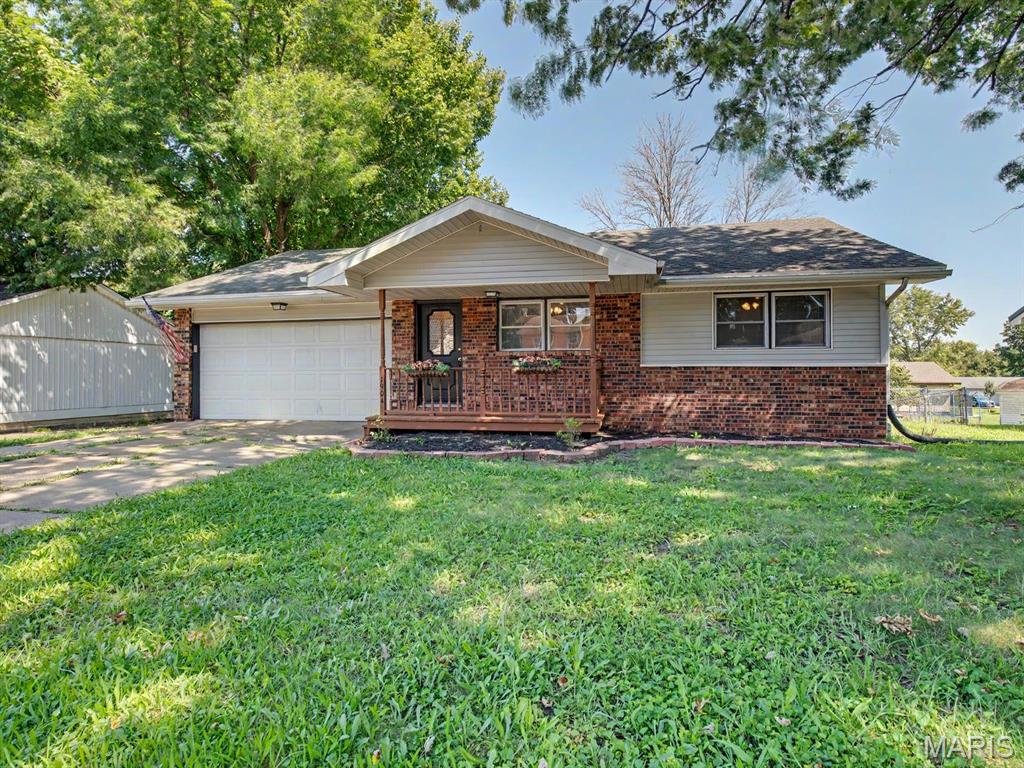 1904 Teal Drive — photo