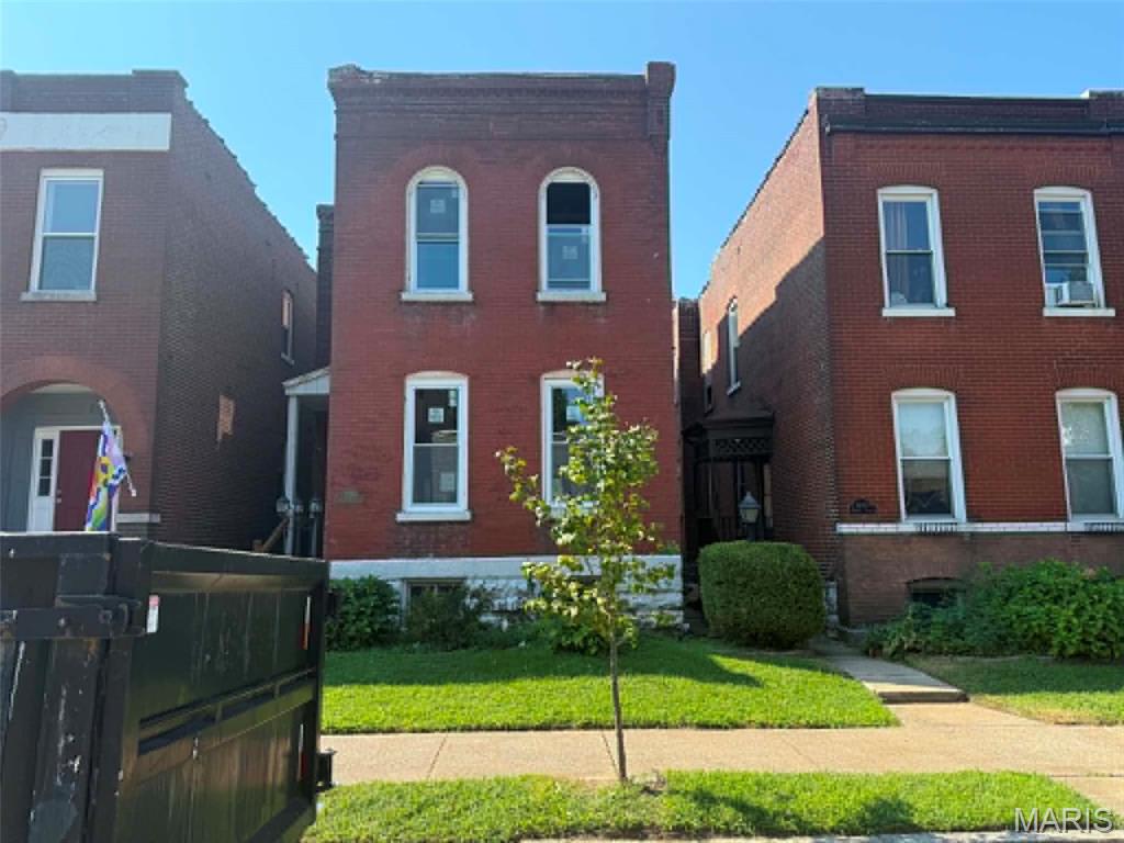 3206 Dakota Street — photo