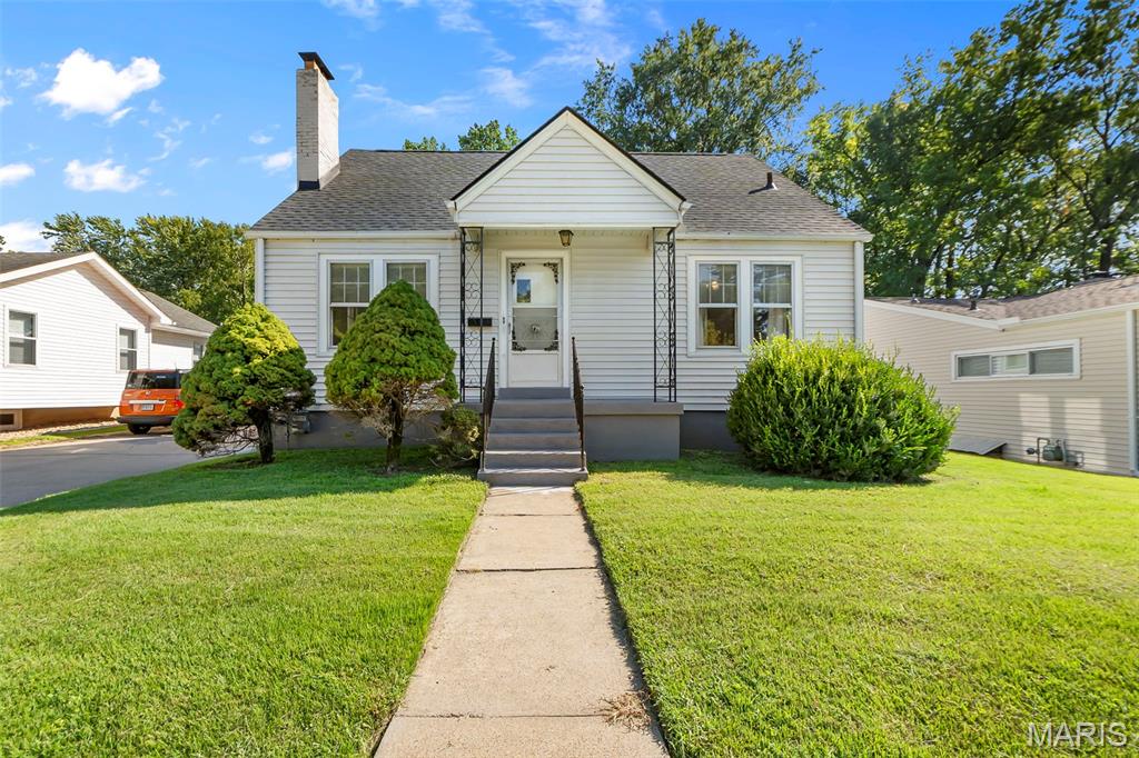 1739 Bessie Street — photo