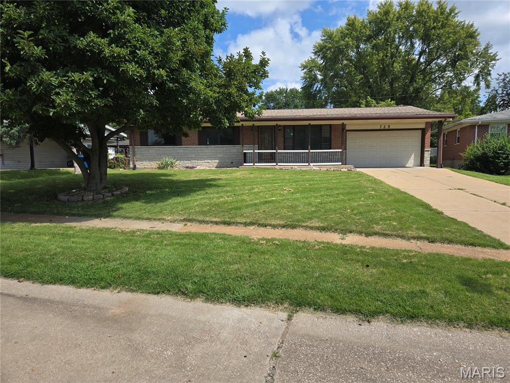 725 Mary Jo Lane — photo