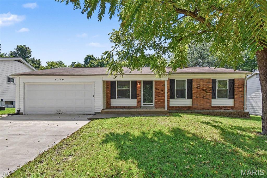 6720 Foxbend Court — photo