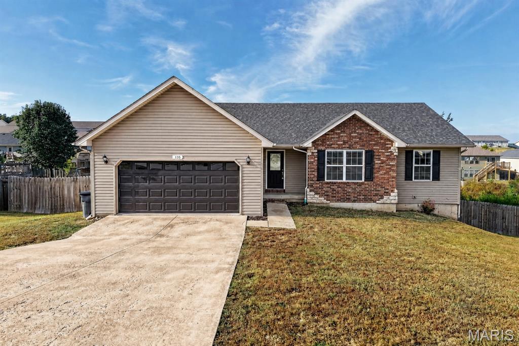 135 Lyle Curtis Circle — photo