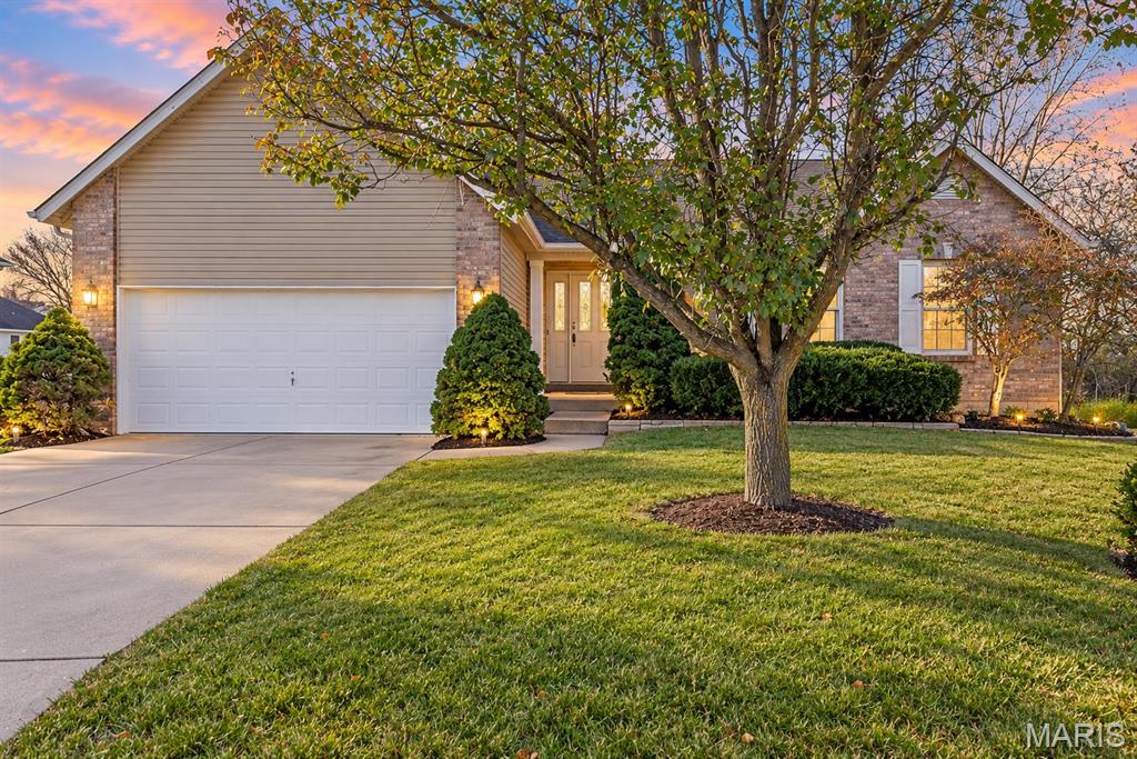 72 Hickoryshade Court — photo