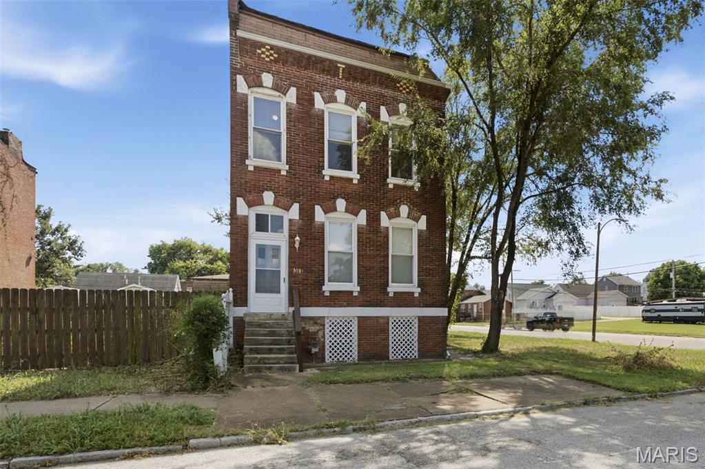 3034 Rutger Street — photo