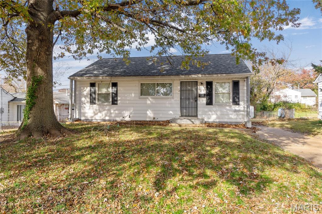257 Cameron Road — photo