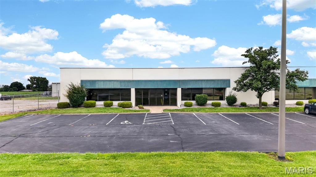 10 Central Industrial Drive — photo
