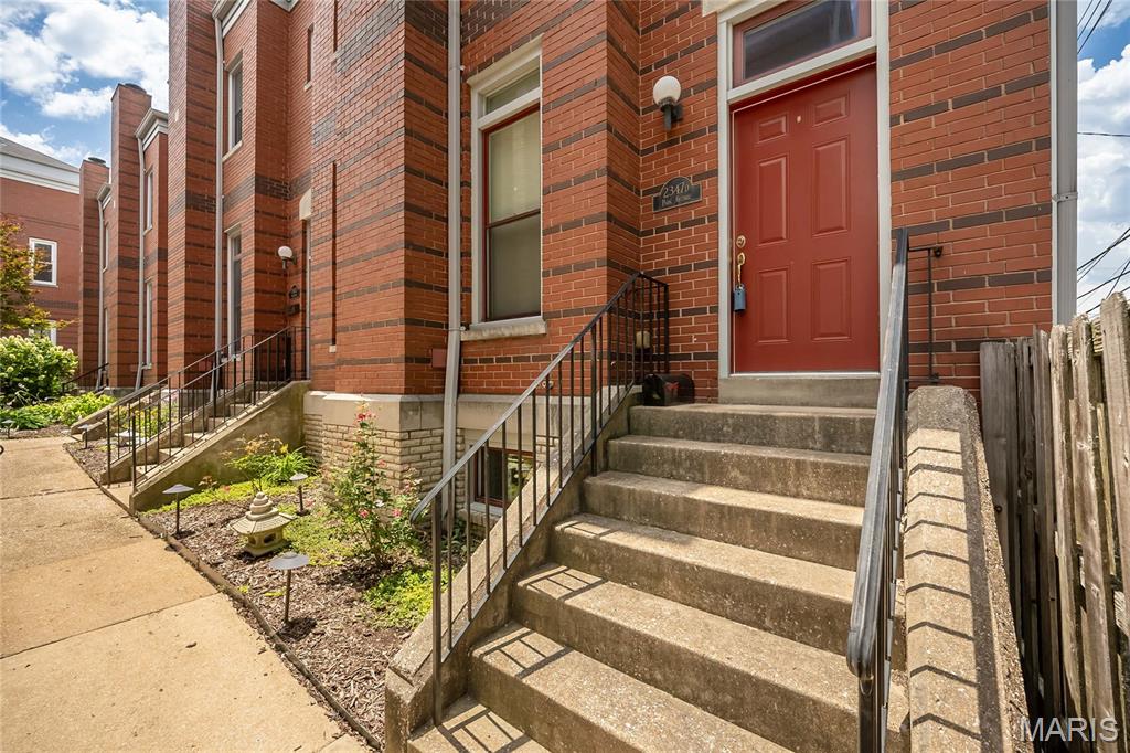 2347 Park Avenue D — photo