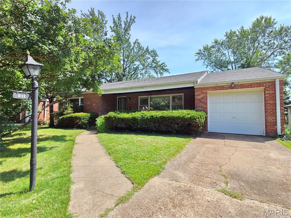 8112 Halifax Drive — photo
