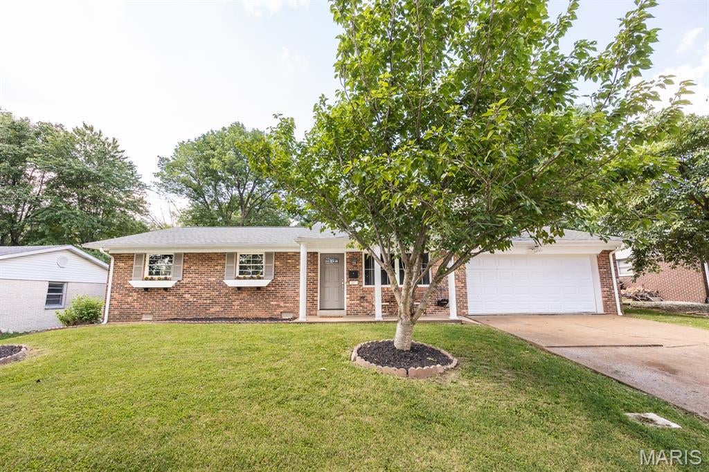 117 Williamsburg Drive — photo