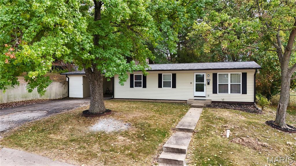 702 Locust Street — photo