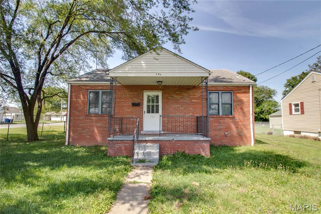 194 S Pence Street — photo