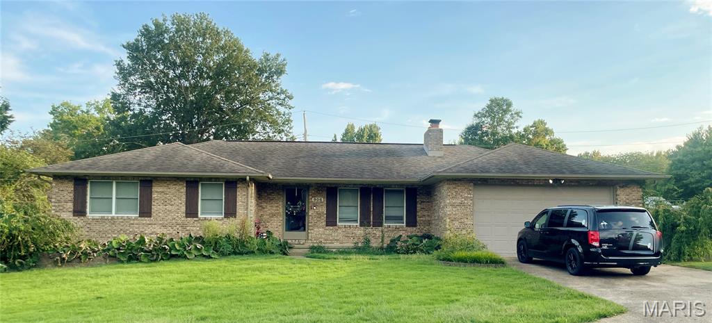 906 Laurel Drive — photo