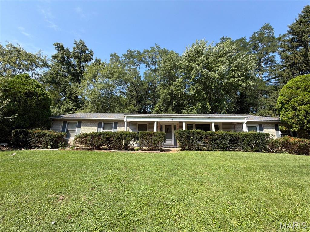 1525 Moonlight Drive — photo