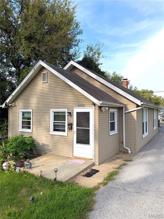 9806 W Main Street — photo