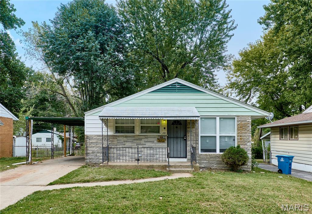 114 Monteith Circle — photo