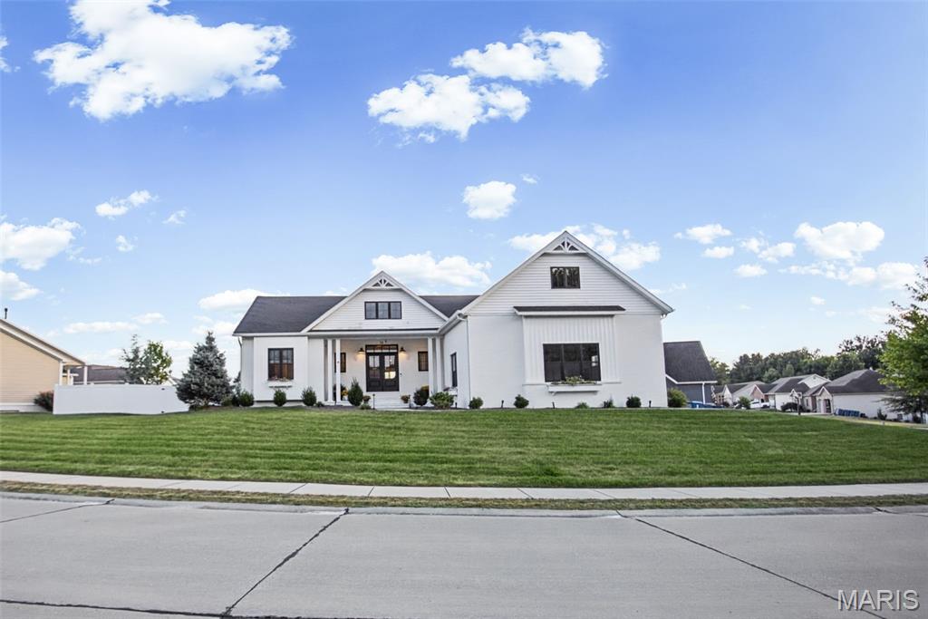 74 Woodcrest Drive — photo
