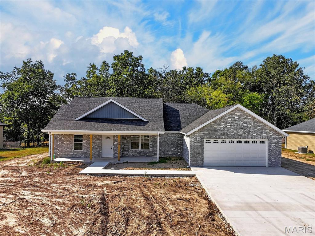 1100 Daytona Drive — photo