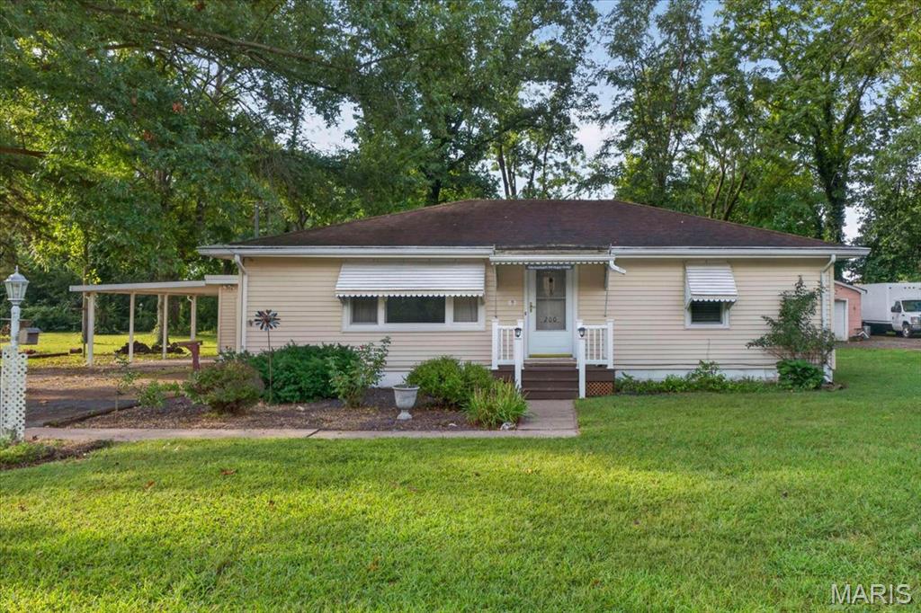 200 Ross Lane — photo