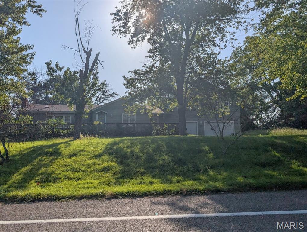 12816 Bellefontaine Road — photo