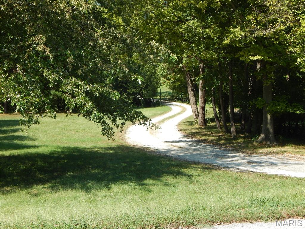 1475 Uthoff Drive — photo