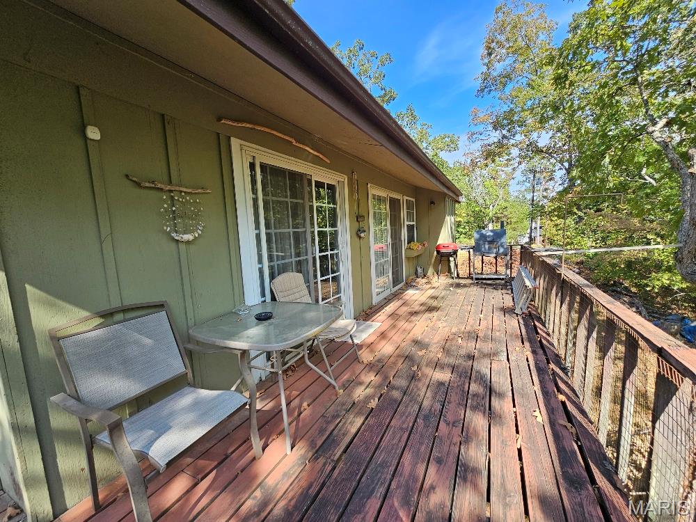 198 Lakeview Drive — photo