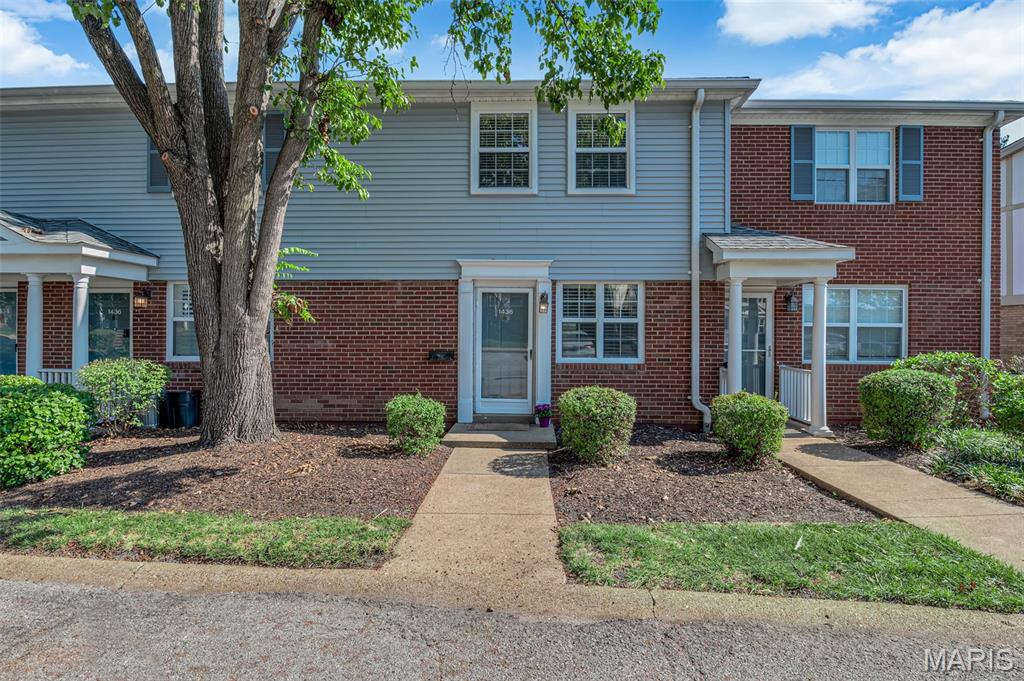1438 Bluebird Terrace — photo