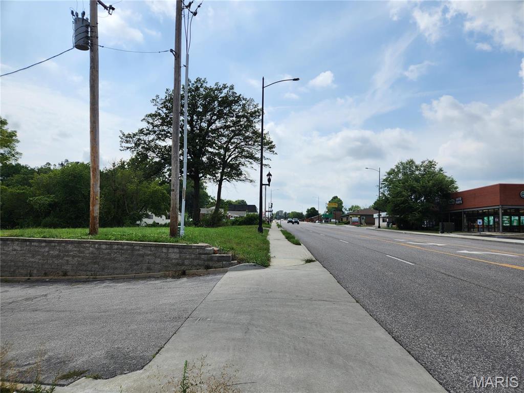 2425 W Clay Street — photo