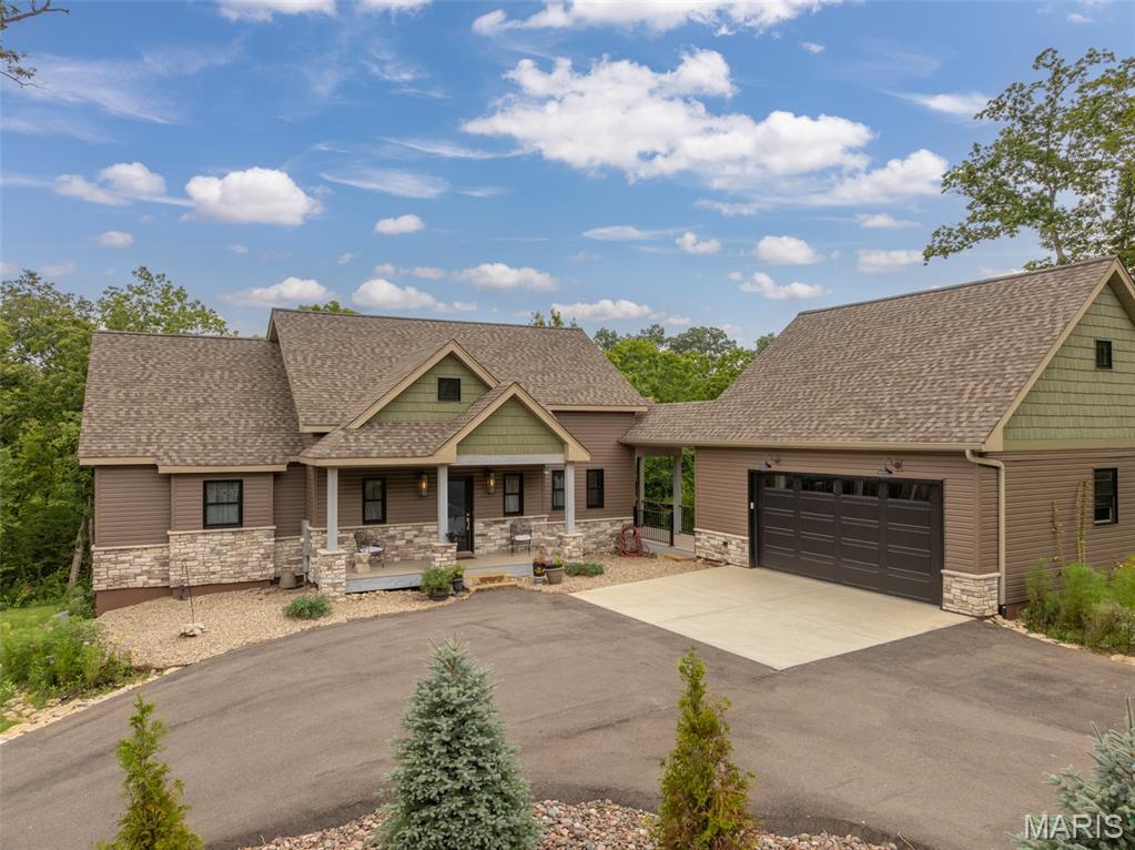 2740 Tyrol View Court — photo
