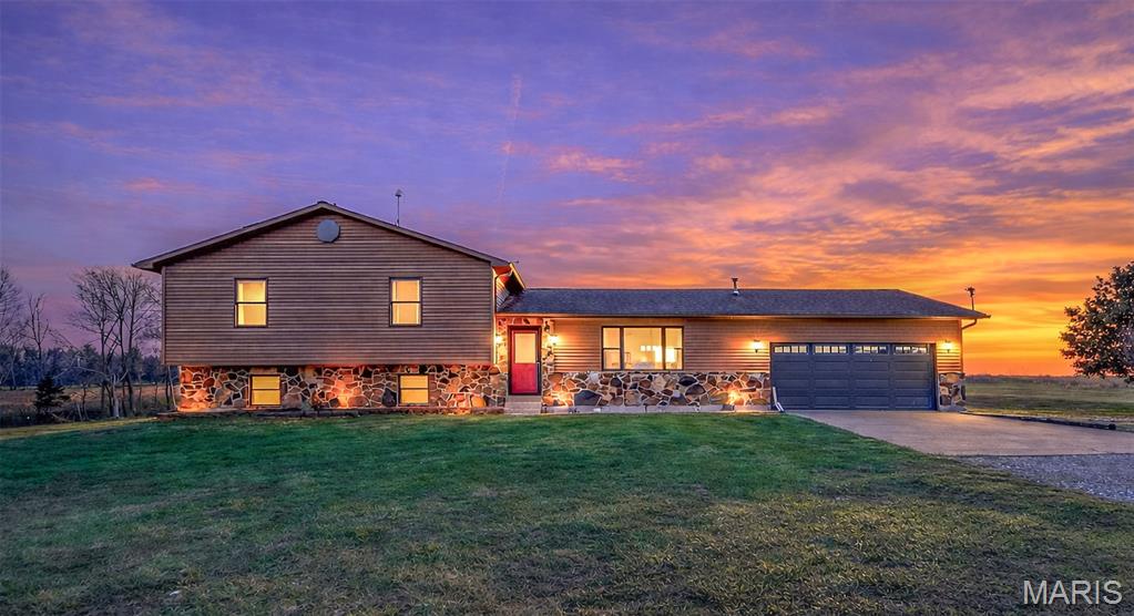 2049 Madison 208 — photo
