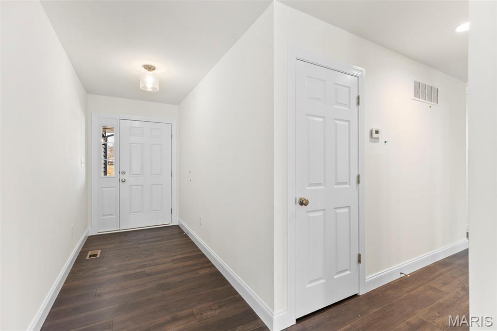 1057 Bloomfield Drive, Eureka, MO 63025 — photo 2