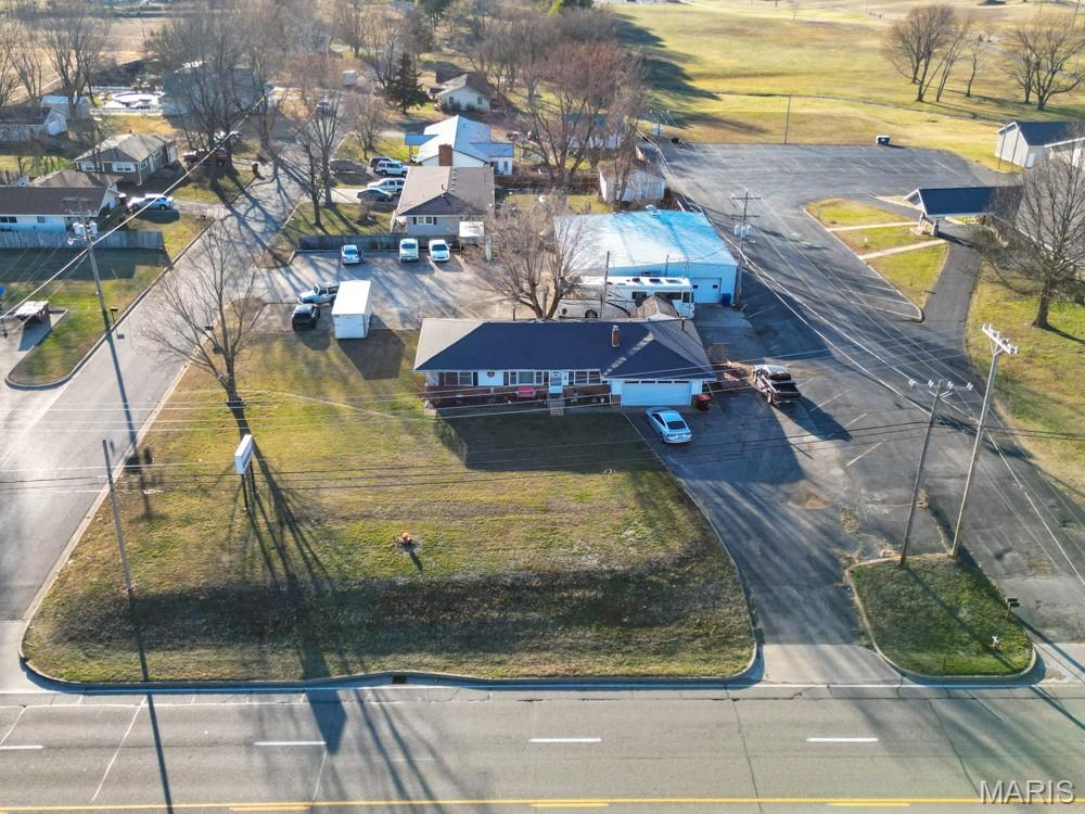 1695 Lynn Street — photo