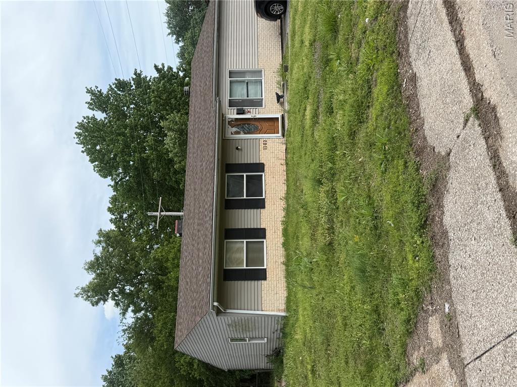 1102 Saint Clement Drive — photo