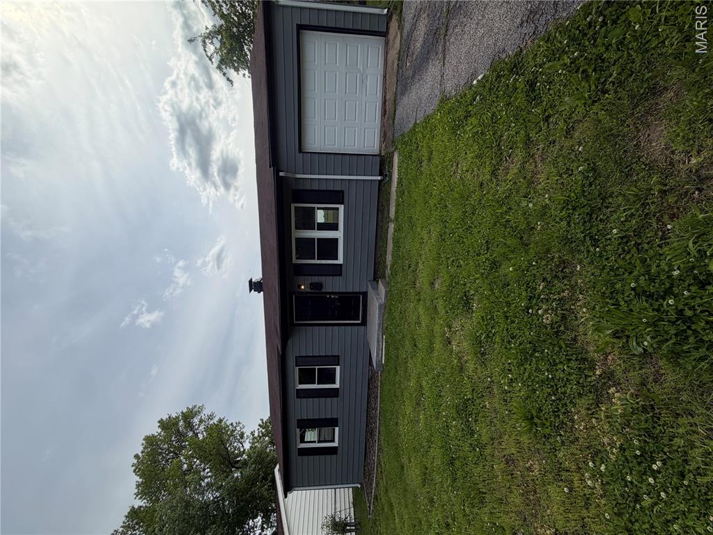 60 W Adams Drive — photo